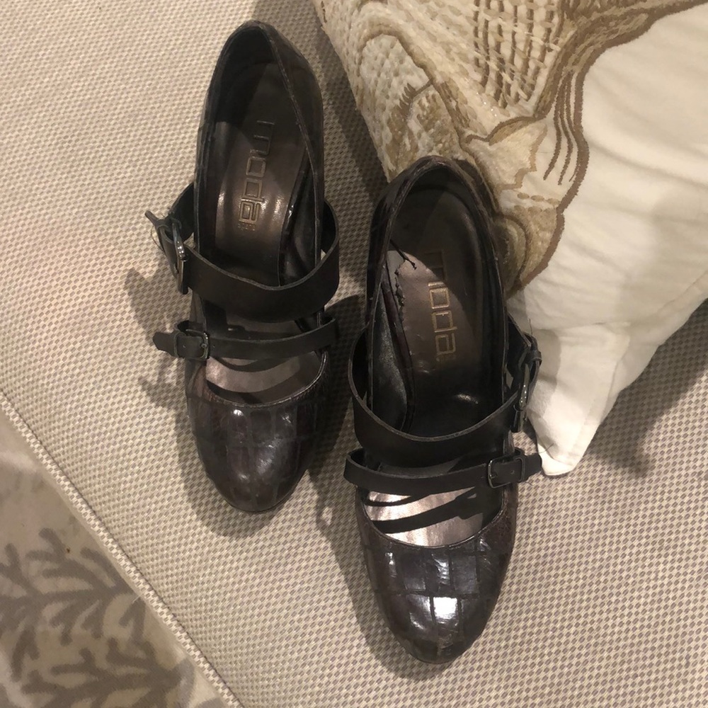 Moda Spana Heels with double straps